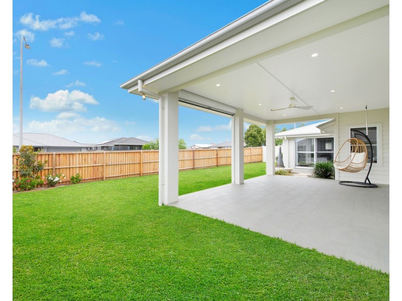 33 Sovereign Drive, Thrumster NSW 2444