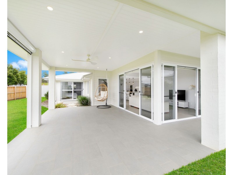 33 Sovereign Drive, Thrumster NSW 2444