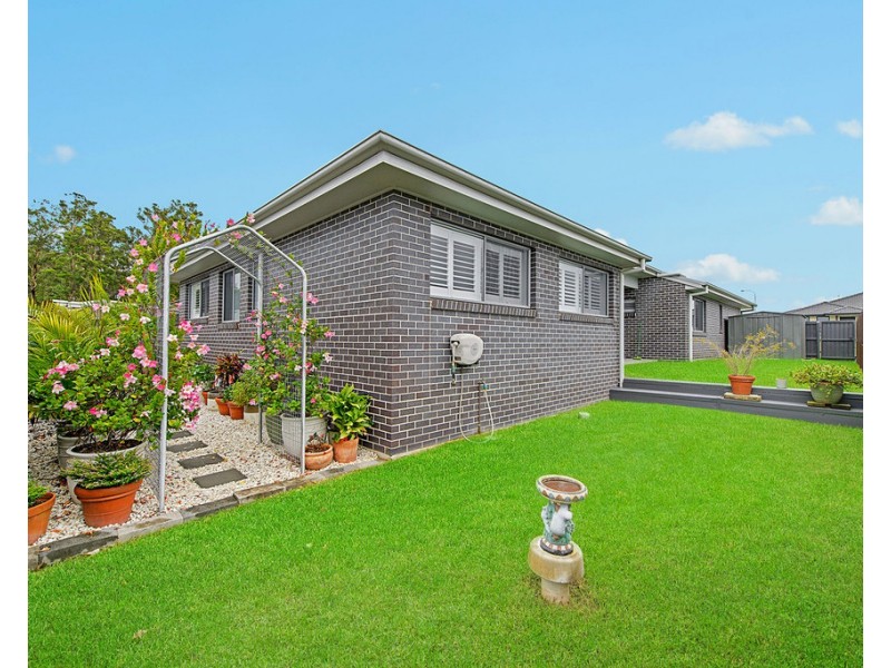 7 Meehan Street, Thrumster NSW 2444