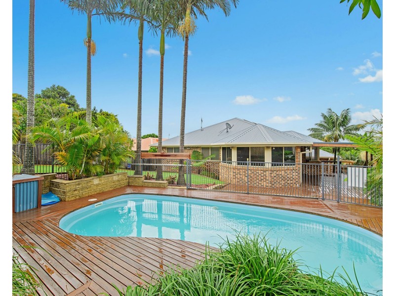 8 Hampton Court, Port Macquarie NSW 2444