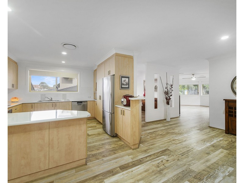8 Hampton Court, Port Macquarie NSW 2444