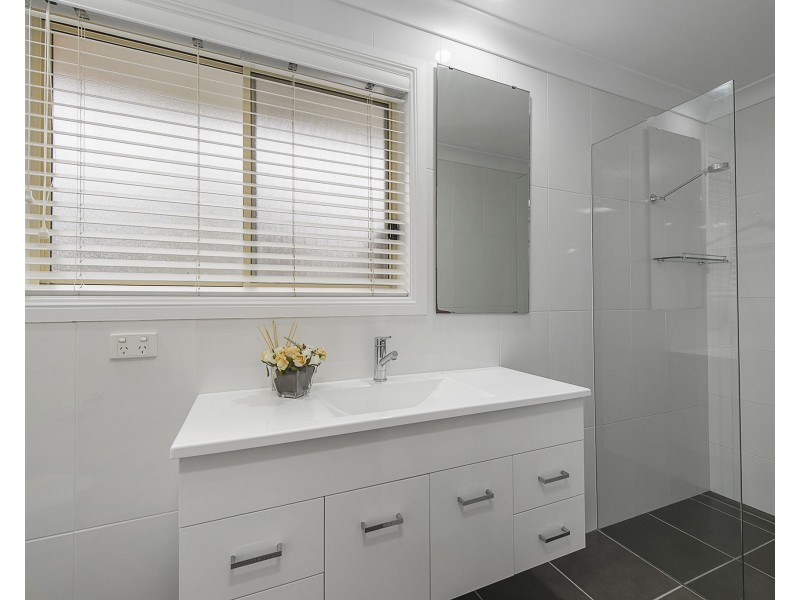 8 Hampton Court, Port Macquarie NSW 2444