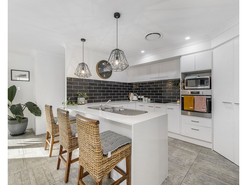 7 Ella Close, Bonny Hills NSW 2445