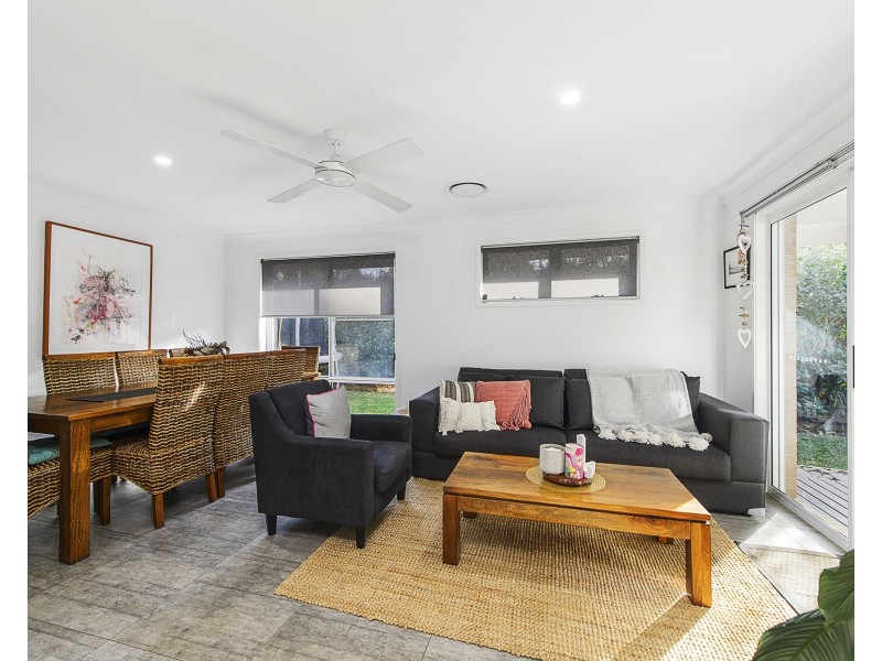 7 Ella Close, Bonny Hills NSW 2445