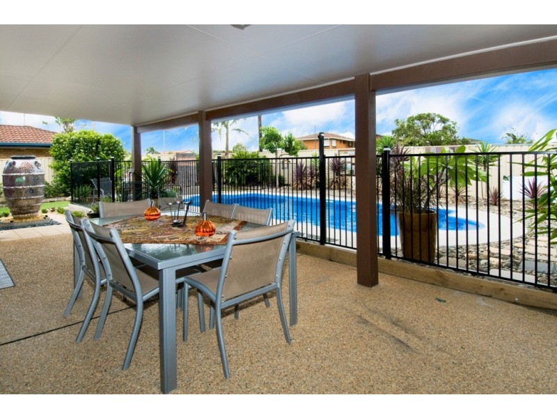 2 Miala Street, Lake Cathie NSW 2445