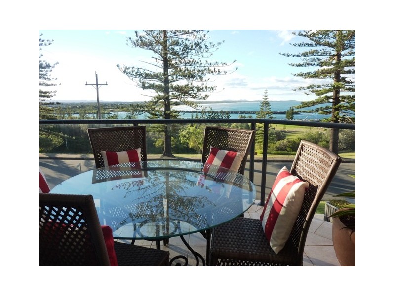 2/4 Stewart Street, Port Macquarie NSW 2444