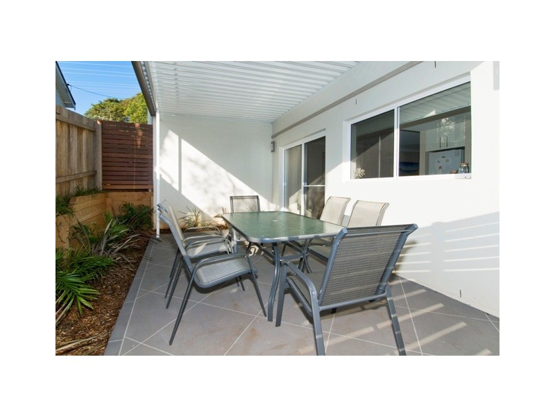 2/129 Pacific Drive, Port Macquarie NSW 2444