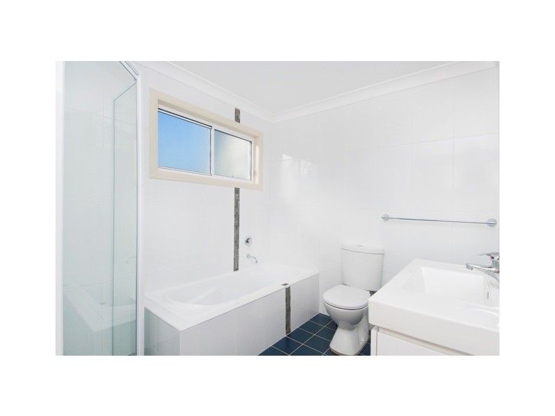 2/129 Pacific Drive, Port Macquarie NSW 2444