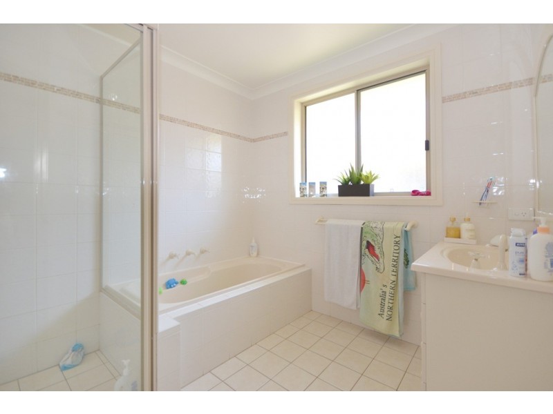 37 Jonas Absalom Drive, Port Macquarie NSW 2444