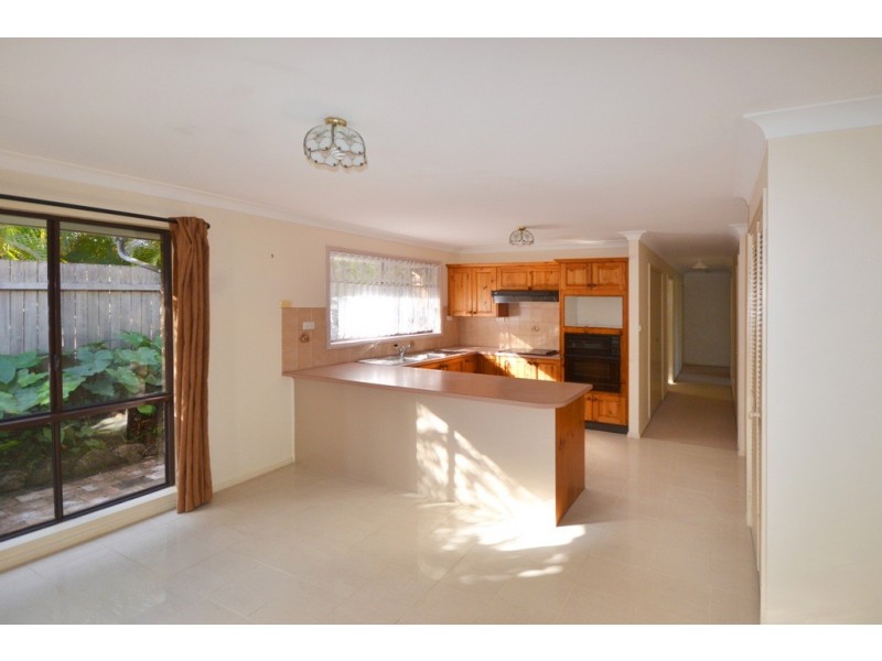 6 Lady Elliot Court, Port Macquarie NSW 2444