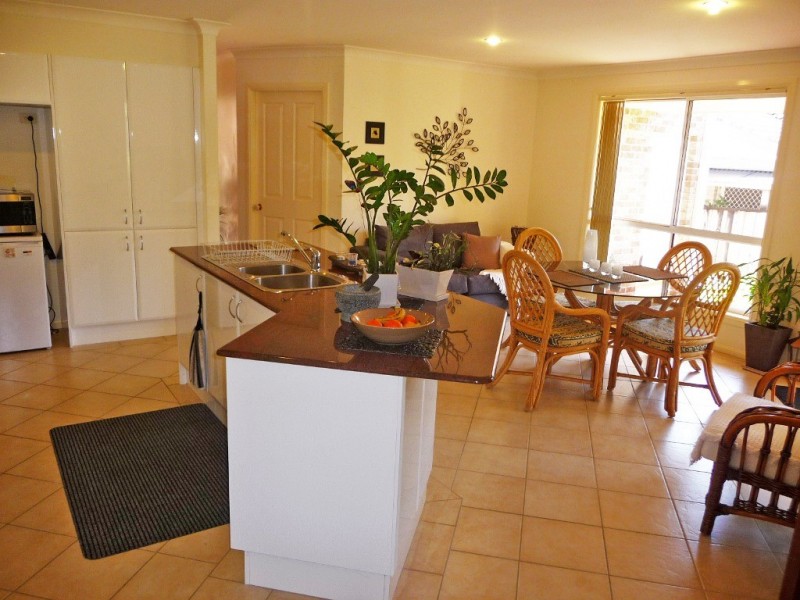 2/21-23 Lake Road, Port Macquarie NSW 2444