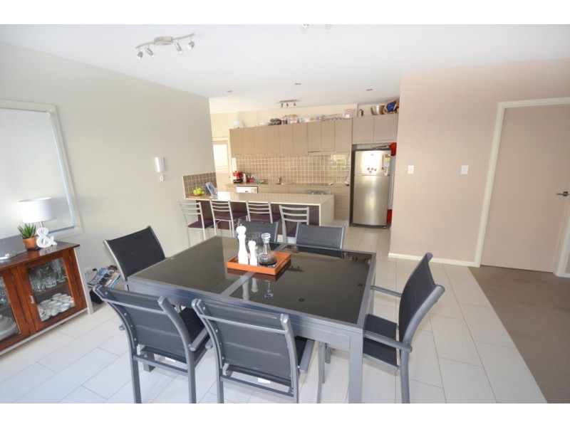 2/76 Bangalay Drive, Port Macquarie NSW 2444