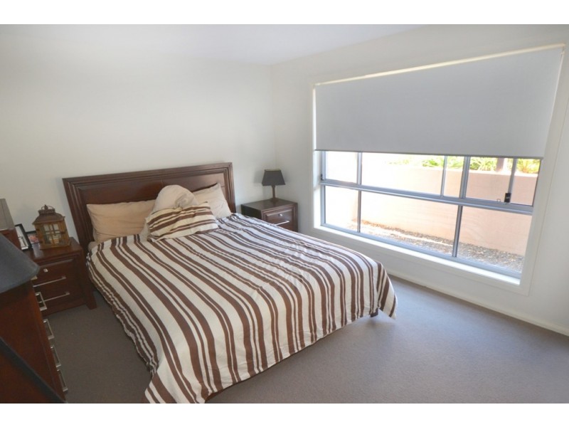 2/76 Bangalay Drive, Port Macquarie NSW 2444