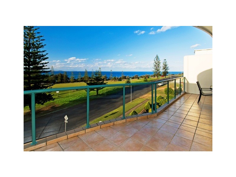 8/18-20 Burrawan Street, Port Macquarie NSW 2444