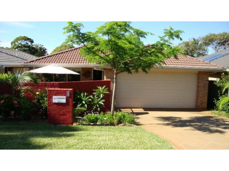 6 HILLCREST AVENUE, Port Macquarie NSW 2444