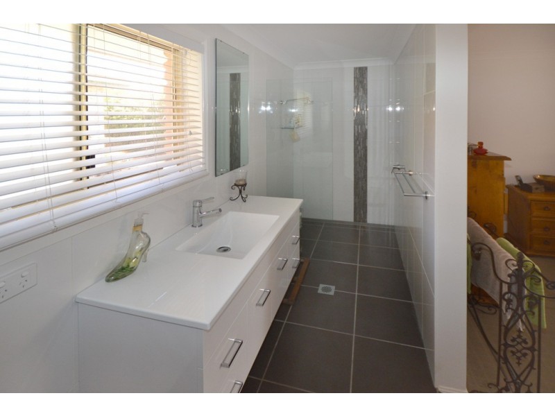 8 Hampton Court, Port Macquarie NSW 2444