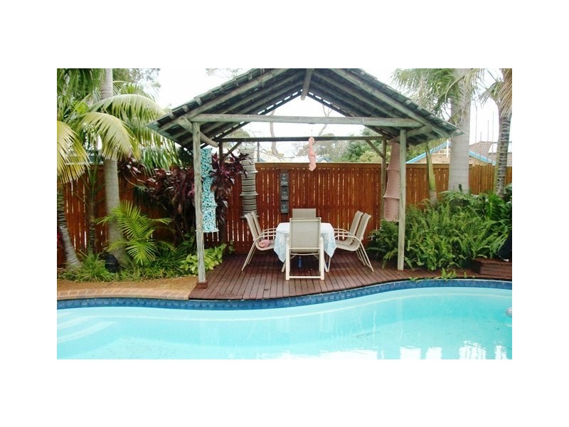 8 Cairncross Place, Port Macquarie NSW 2444