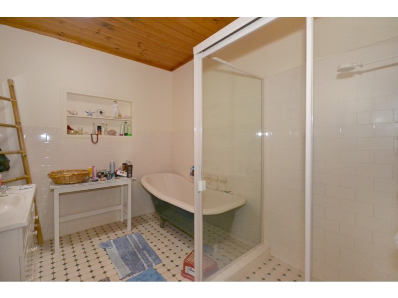 8 Cairncross Place, Port Macquarie NSW 2444