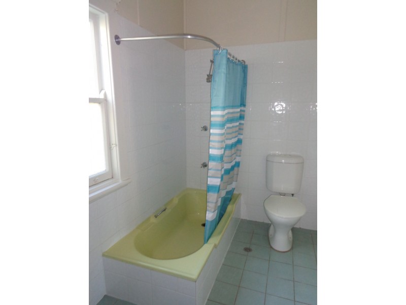 42 BAIN STREET, Wauchope NSW 2446