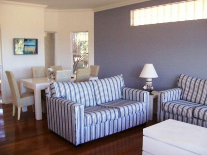 2 DAVIS CRESCENT, Port Macquarie NSW 2444