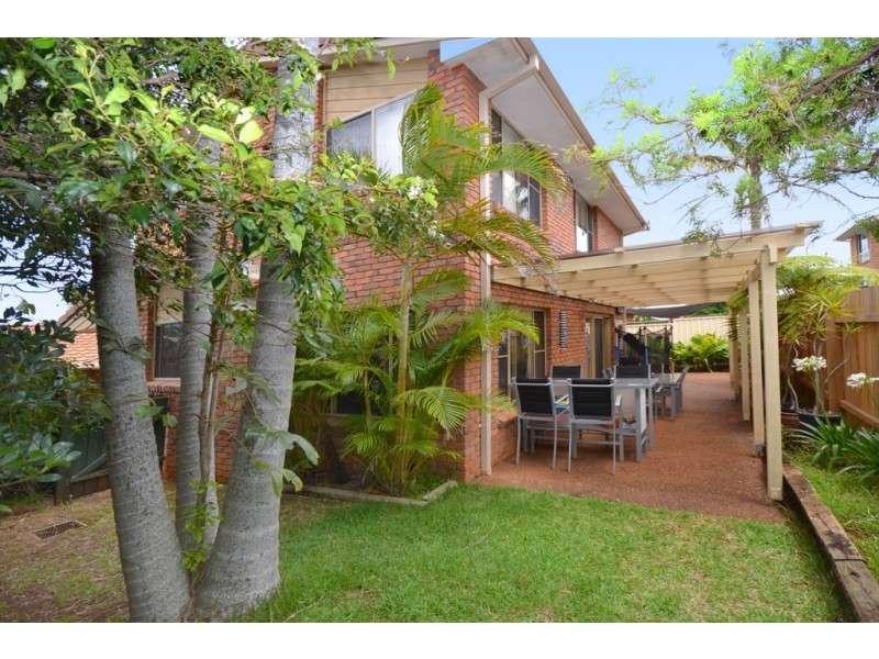 2/27 Watonga Street, Port Macquarie NSW 2444