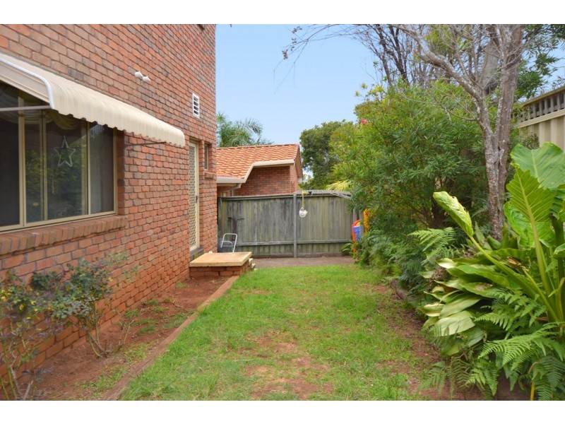 2/27 Watonga Street, Port Macquarie NSW 2444
