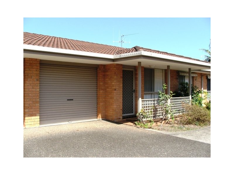 2/60 Burrawan Street, Port Macquarie NSW 2444