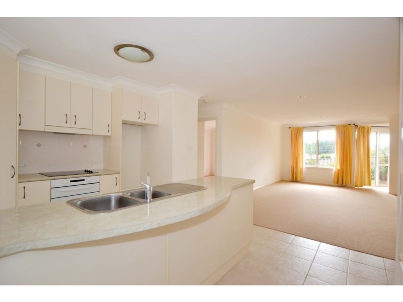 2/36 Lake Road, Port Macquarie NSW 2444