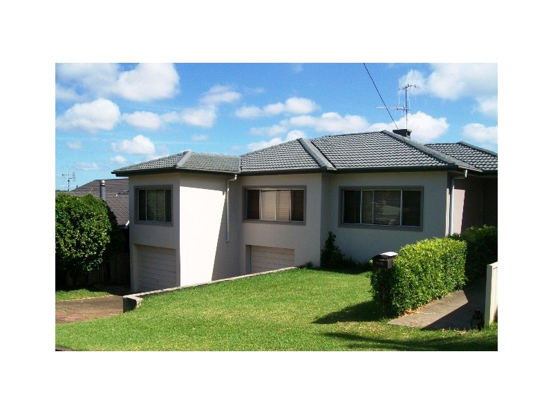 33 Arncliffe Avenue, Port Macquarie NSW 2444