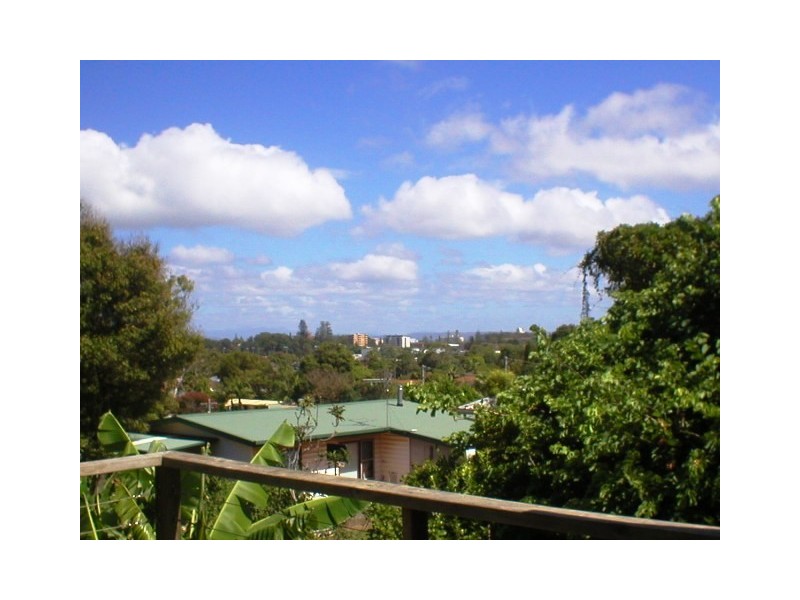 33 Arncliffe Avenue, Port Macquarie NSW 2444
