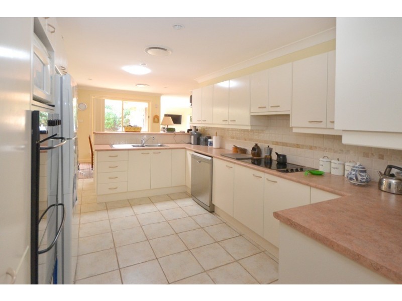 42 Jonas Absalom Drive, Port Macquarie NSW 2444