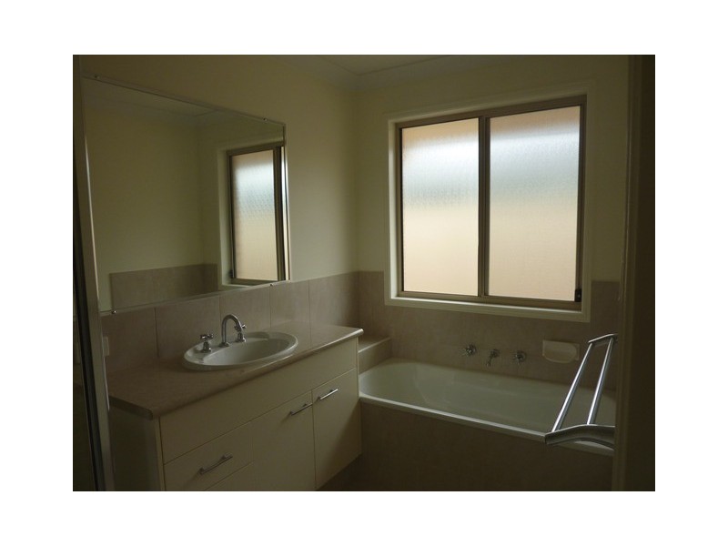 75 Amethyst Way, Port Macquarie NSW 2444