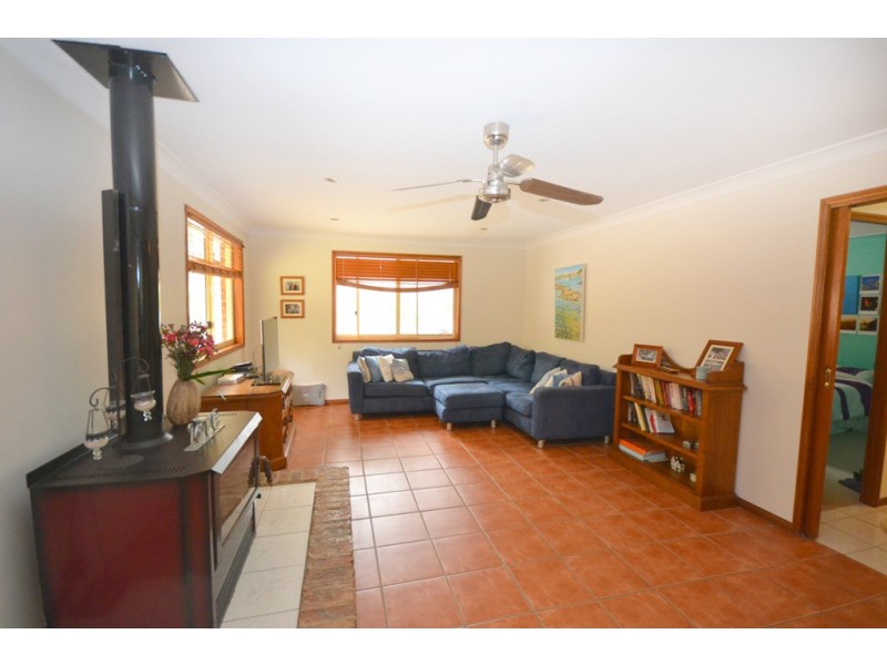 58 Tall Timber Road, Lake Innes NSW 2446