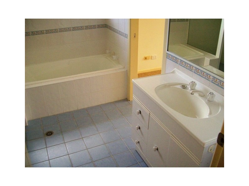 2/1 Grace Close, Port Macquarie NSW 2444