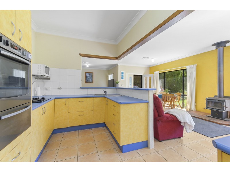 120 McMillan Drive, Blackmans Point NSW 2444