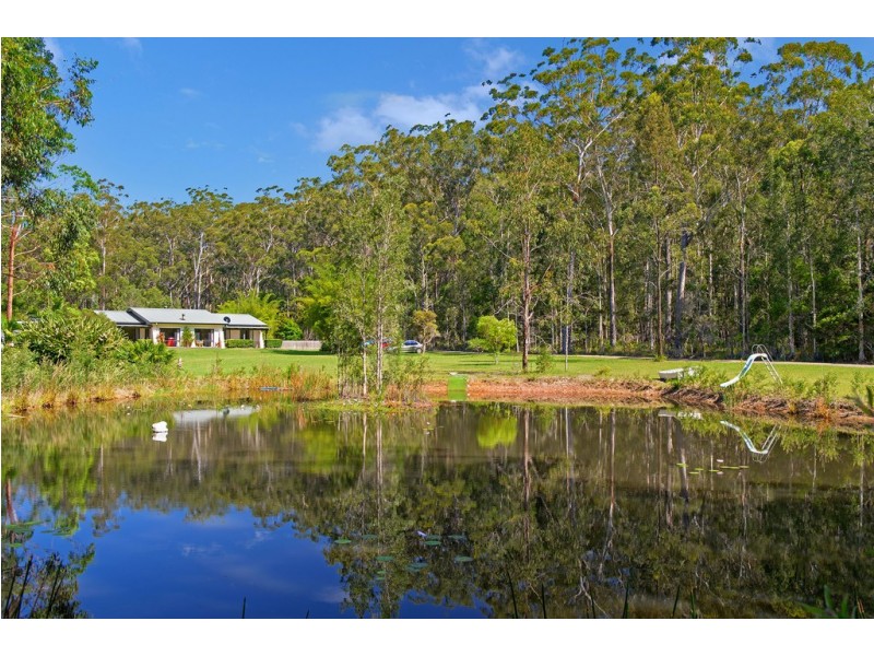 120 McMillan Drive, Blackmans Point NSW 2444