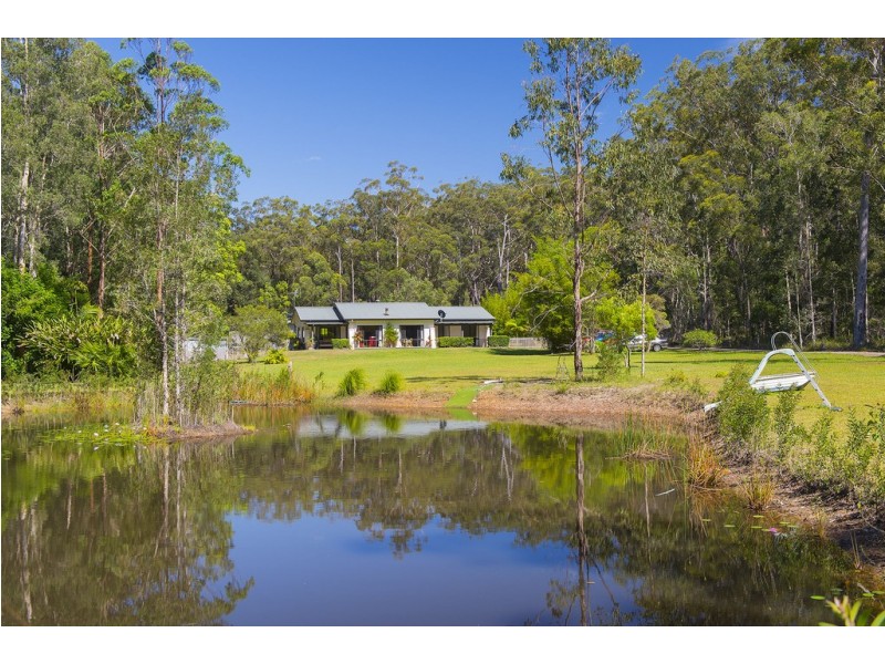 120 McMillan Drive, Blackmans Point NSW 2444