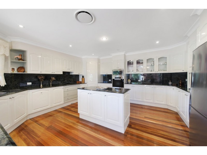 37 Erin Drive, King Creek NSW 2446