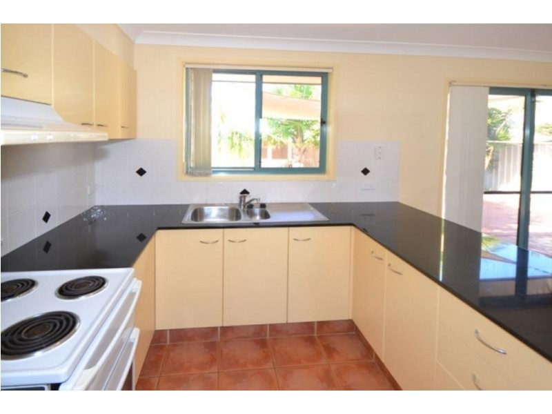 17 BAUHINIA PLACE, Port Macquarie NSW 2444