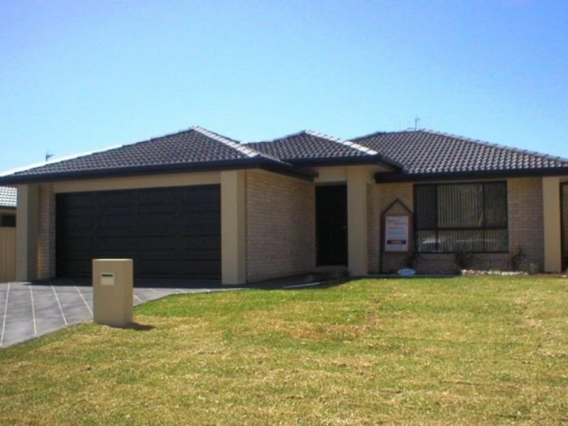 8 RIVERGUM DRIVE, Port Macquarie NSW 2444