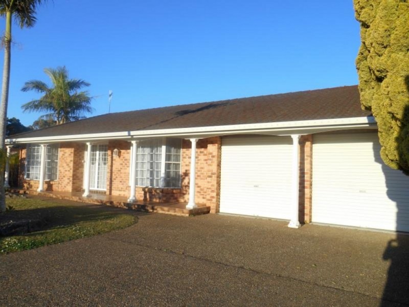 36 LYNDALE AVENUE, Port Macquarie NSW 2444