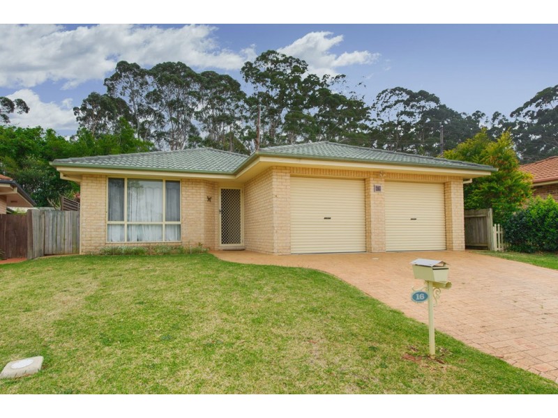 16 Deakin Close, Port Macquarie NSW 2444