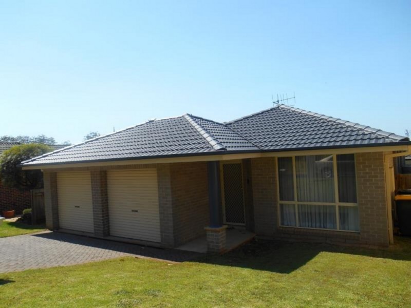 17 DEAKIN CLOSE, Port Macquarie NSW 2444