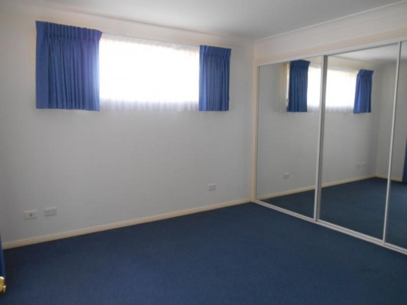 17 DEAKIN CLOSE, Port Macquarie NSW 2444