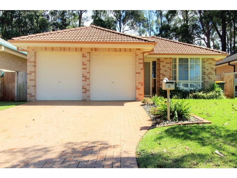 32 DEAKIN CLOSE, Port Macquarie NSW 2444