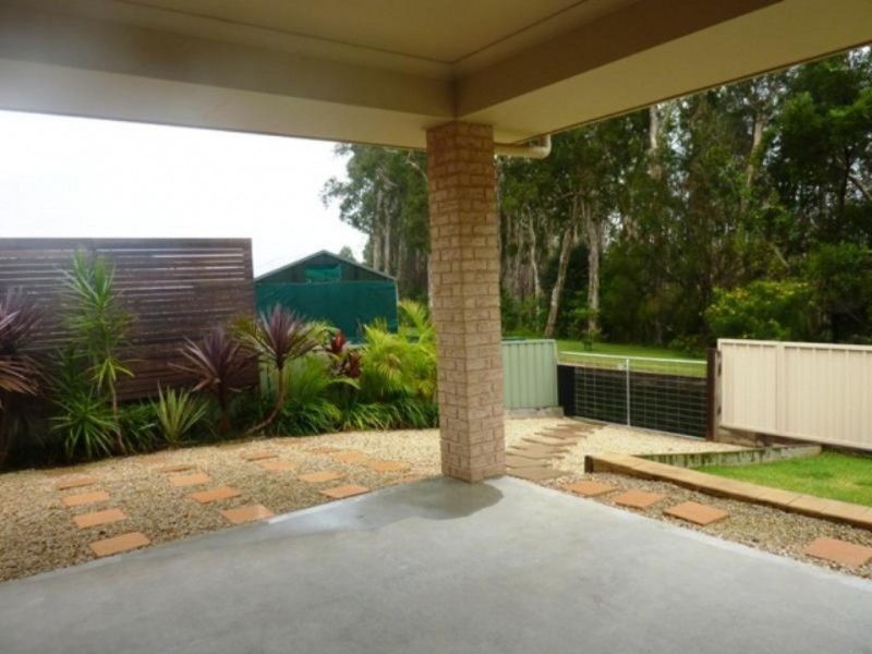 75 AMETHYST WAY, Port Macquarie NSW 2444