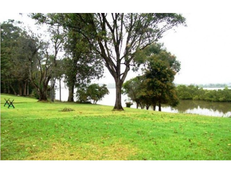 125 RIVERSIDE DRIVE, Port Macquarie NSW 2444