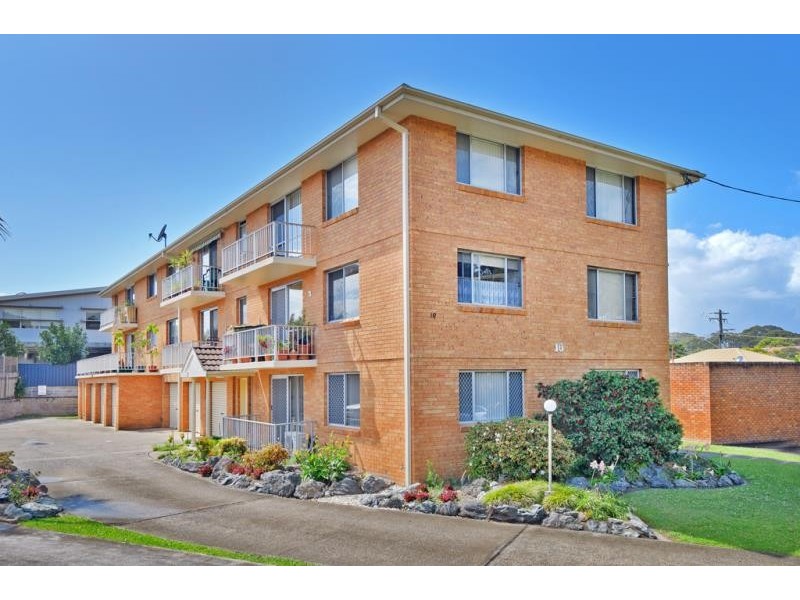 2/10 MALLAWA CRESCENT, Port Macquarie NSW 2444