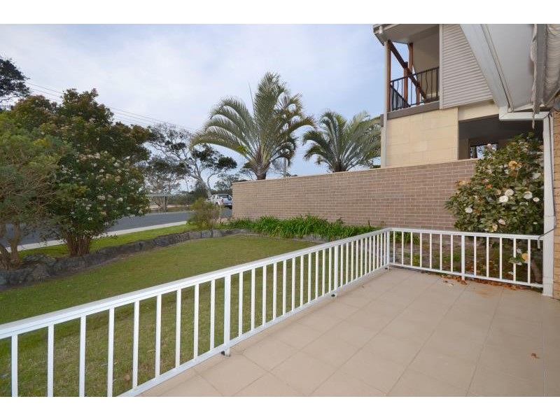 6/2 Aqua Crescent, Lake Cathie NSW 2445