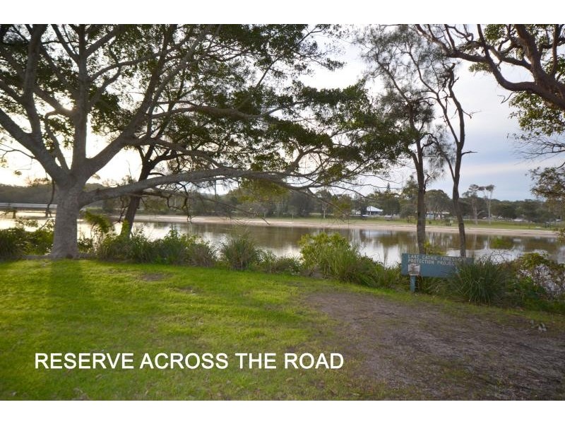 6/2 Aqua Crescent, Lake Cathie NSW 2445